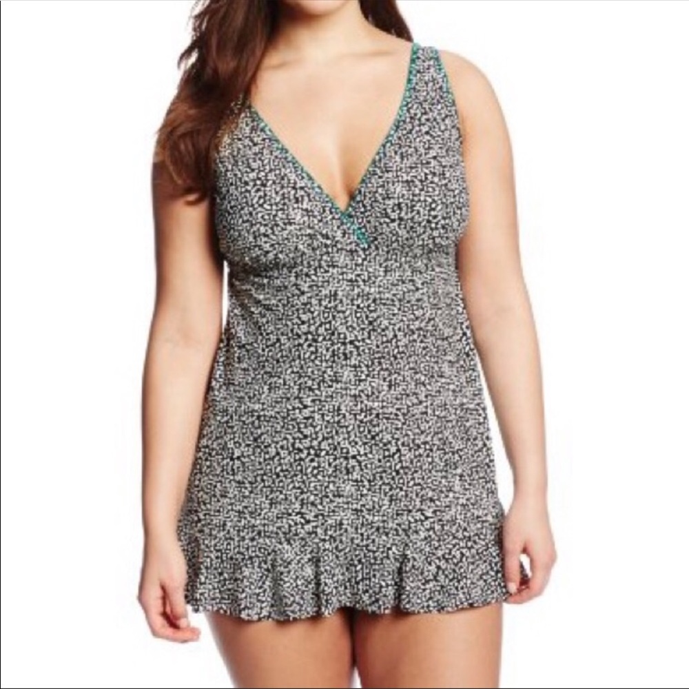 La Blanca Natural Instinct skirted swimsuit sz 10